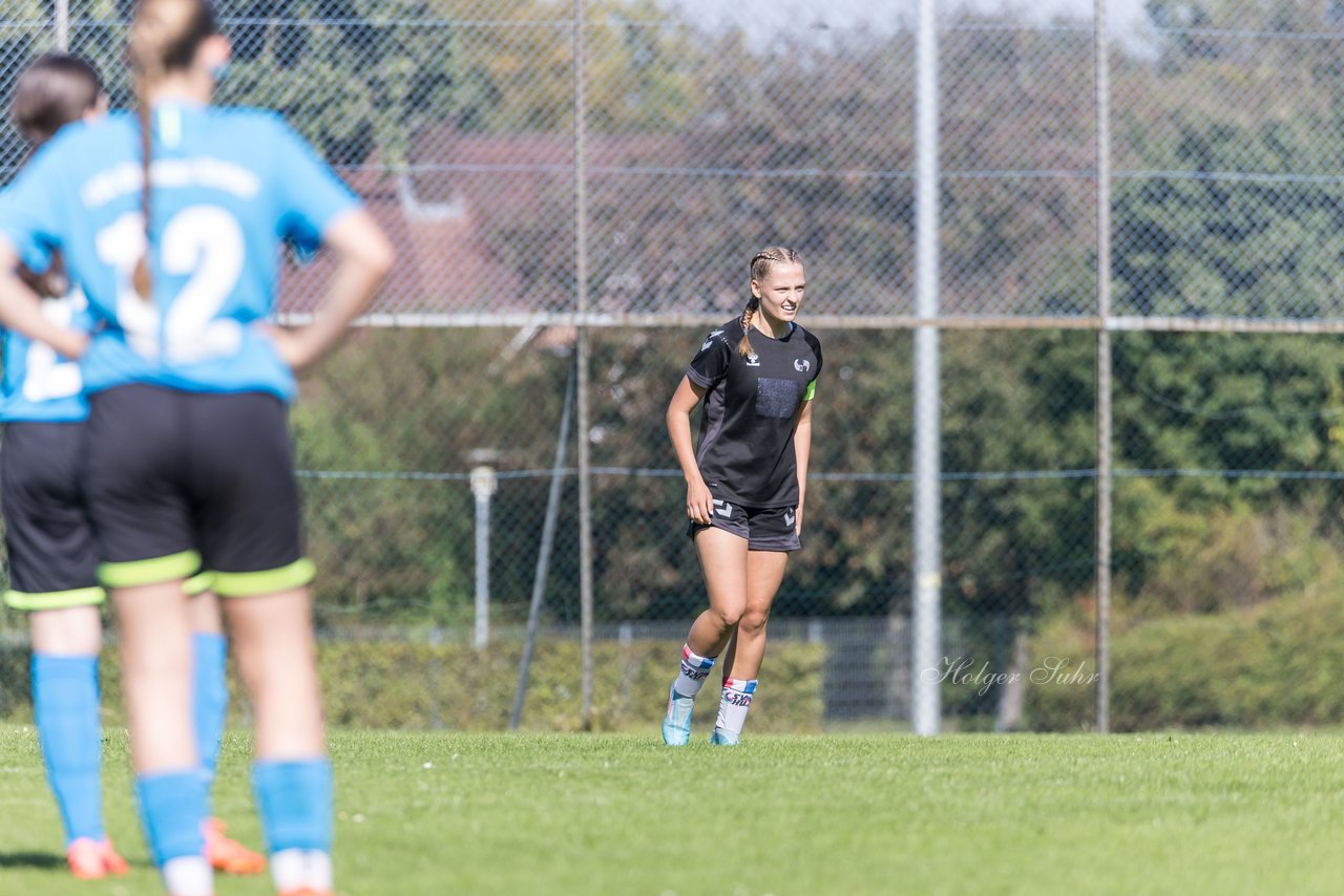 Bild 198 - wBJ SV Henstedt Ulzburg - FSG Oldendorf Itzehoe : Ergebnis: 2:5